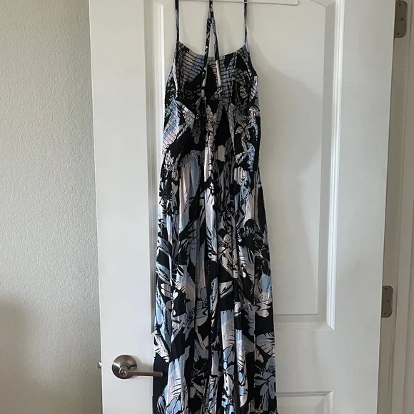 🦋 Free People Black and Blue Floral Maxi Dress 💐 - Picture 6 of 6